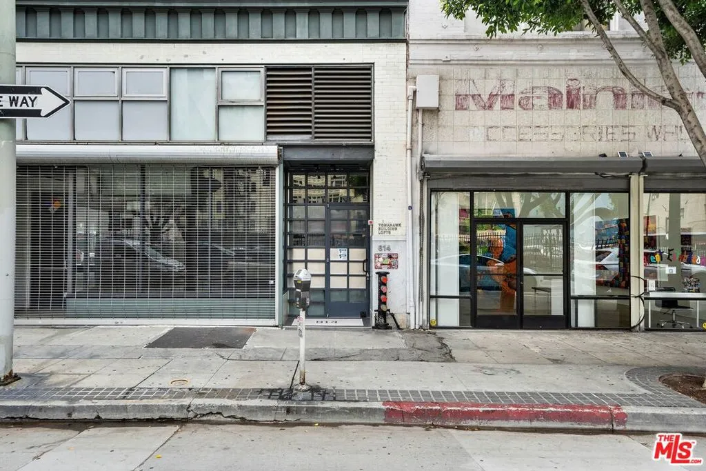 814 S Spring Street 5, Los Angeles, California 90014 home-pic-36